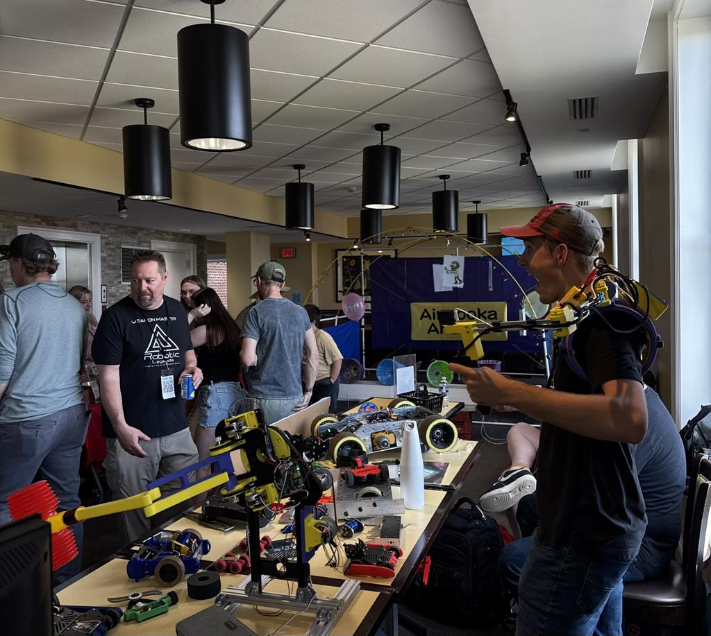 Armageddon - The Next Gen of Robot Combat - exhibit image 8