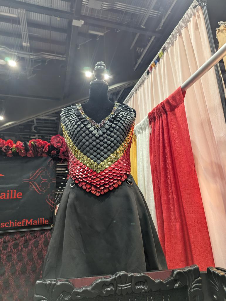 Mischief maille - exhibit image 3