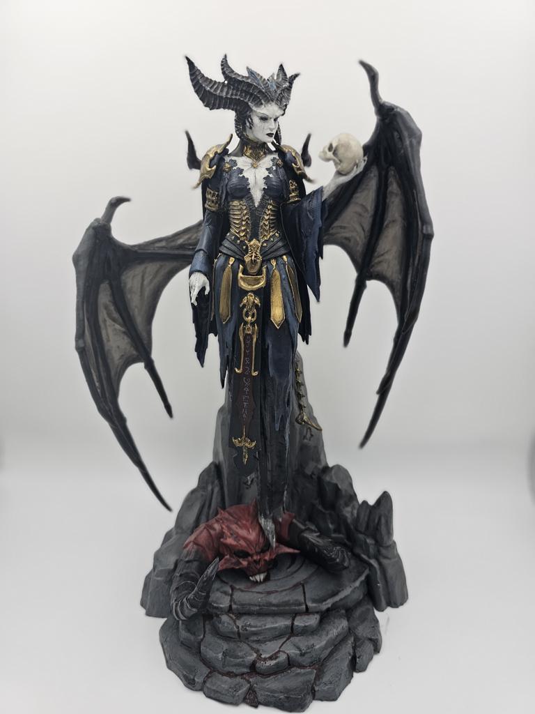 ChloeSaurasCrafts - exhibit image 8