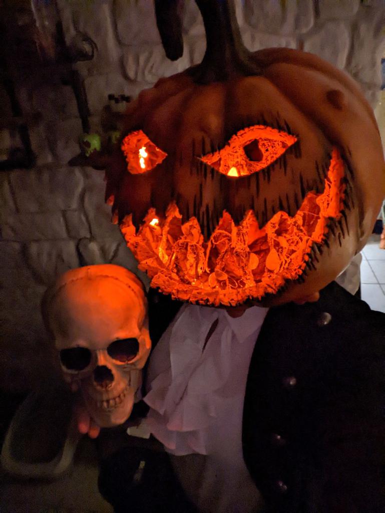 Lisa Makes Neat Stuff - exhibit image 2