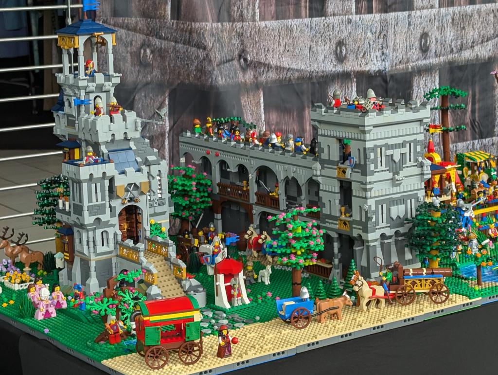 RenLUG Royal Rally Racing & Custom MOC Lego Displays - exhibit image 8